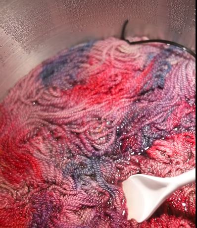 Rzemiosło dziewiarskie – akcesoria handmade z wełny